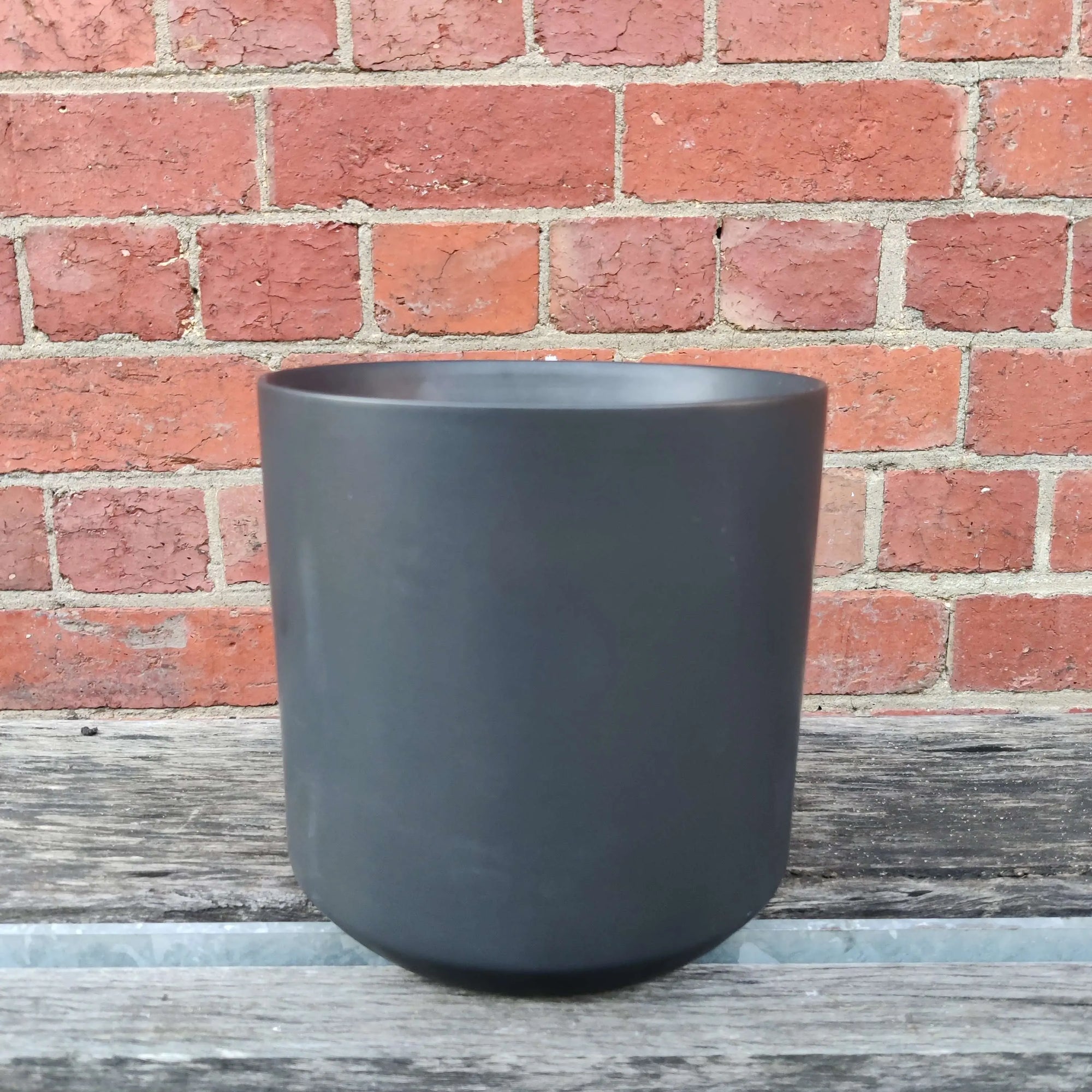 Ceramic pot oblique black - 13cmD Folia House
