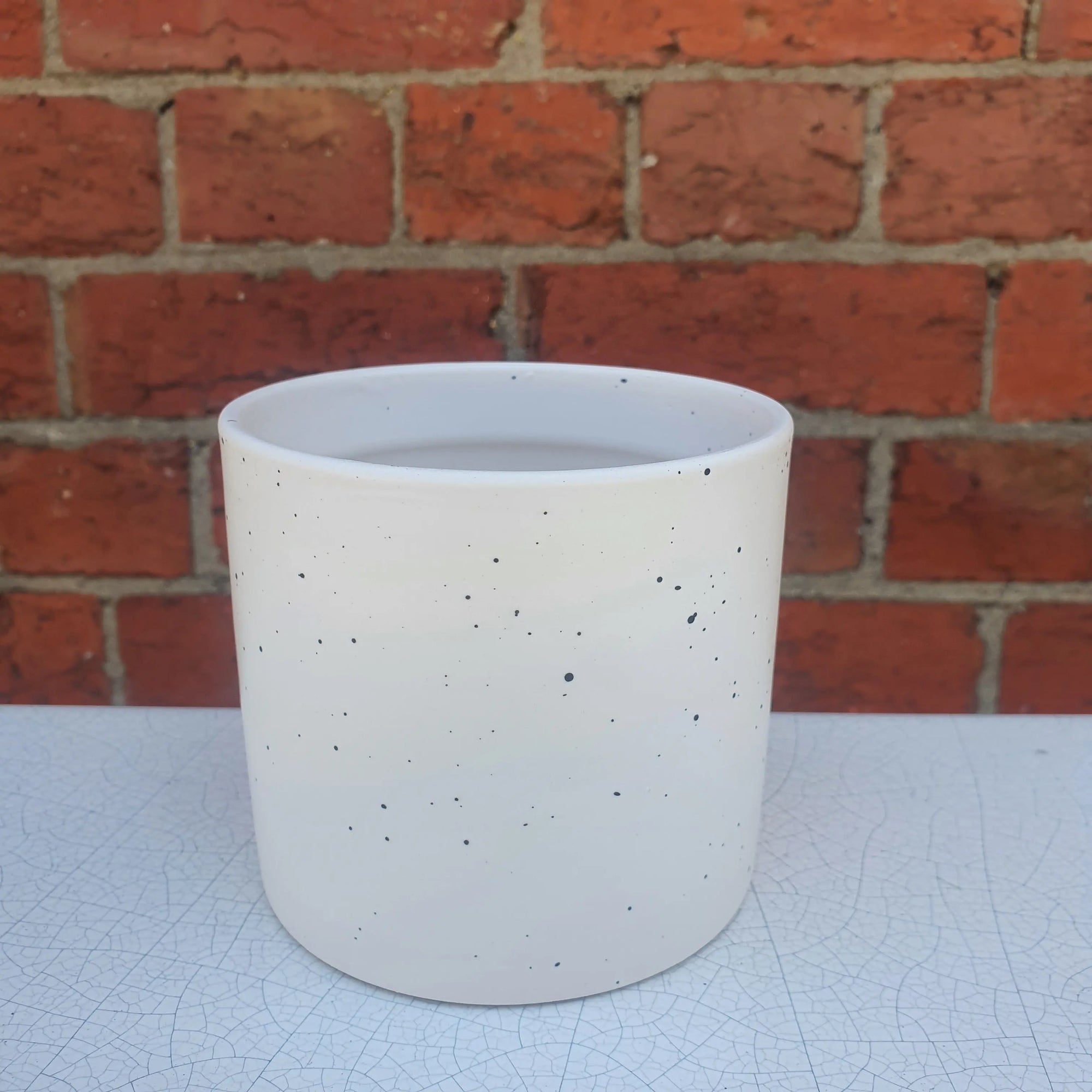 Ceramic Pot Oblique White with speckles- 10cmD Folia House