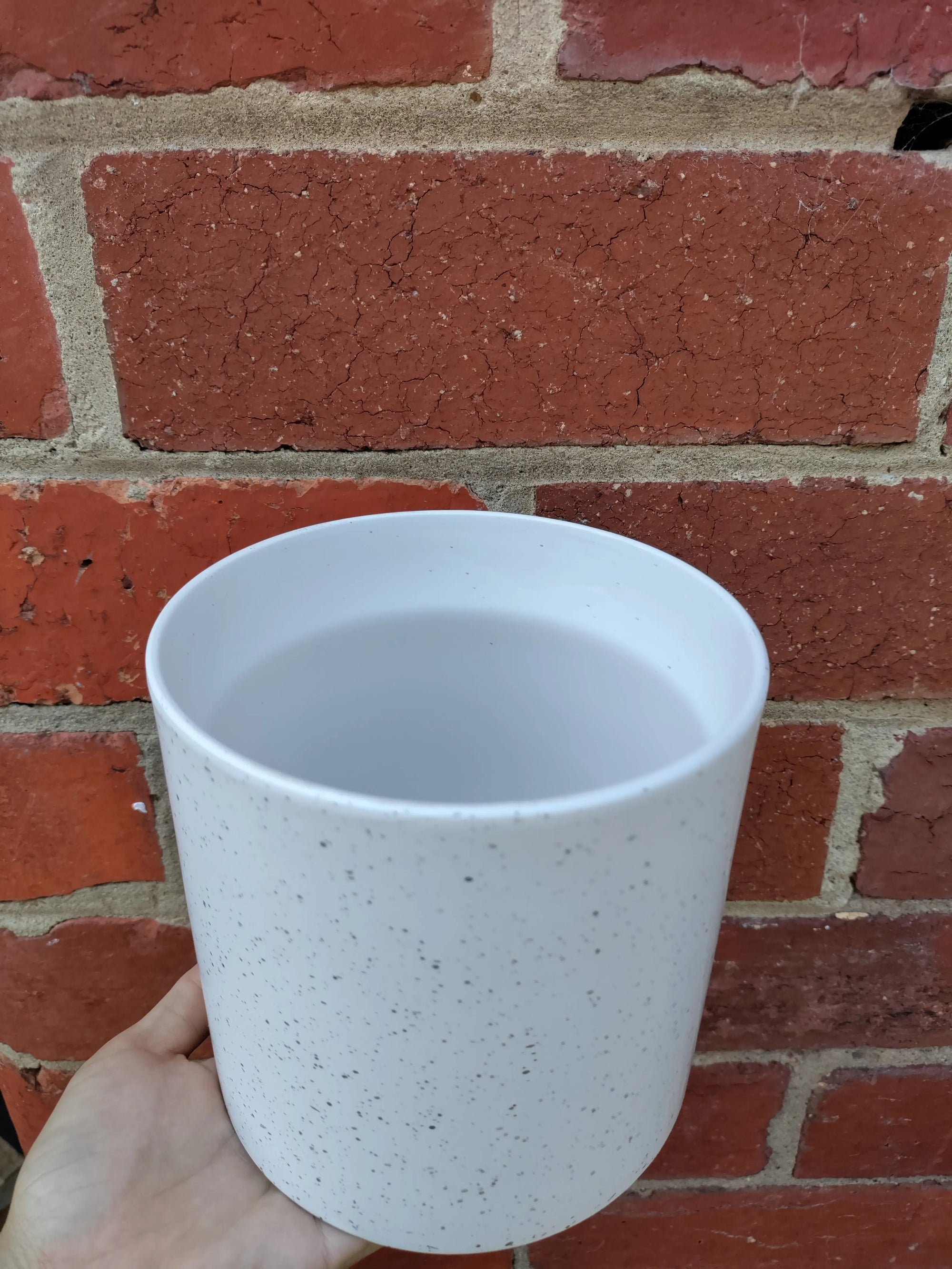 Ceramic pot white speckles - 13cmD Folia House