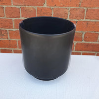 DM pot on small loose saucer- Black - 17cmD Folia House