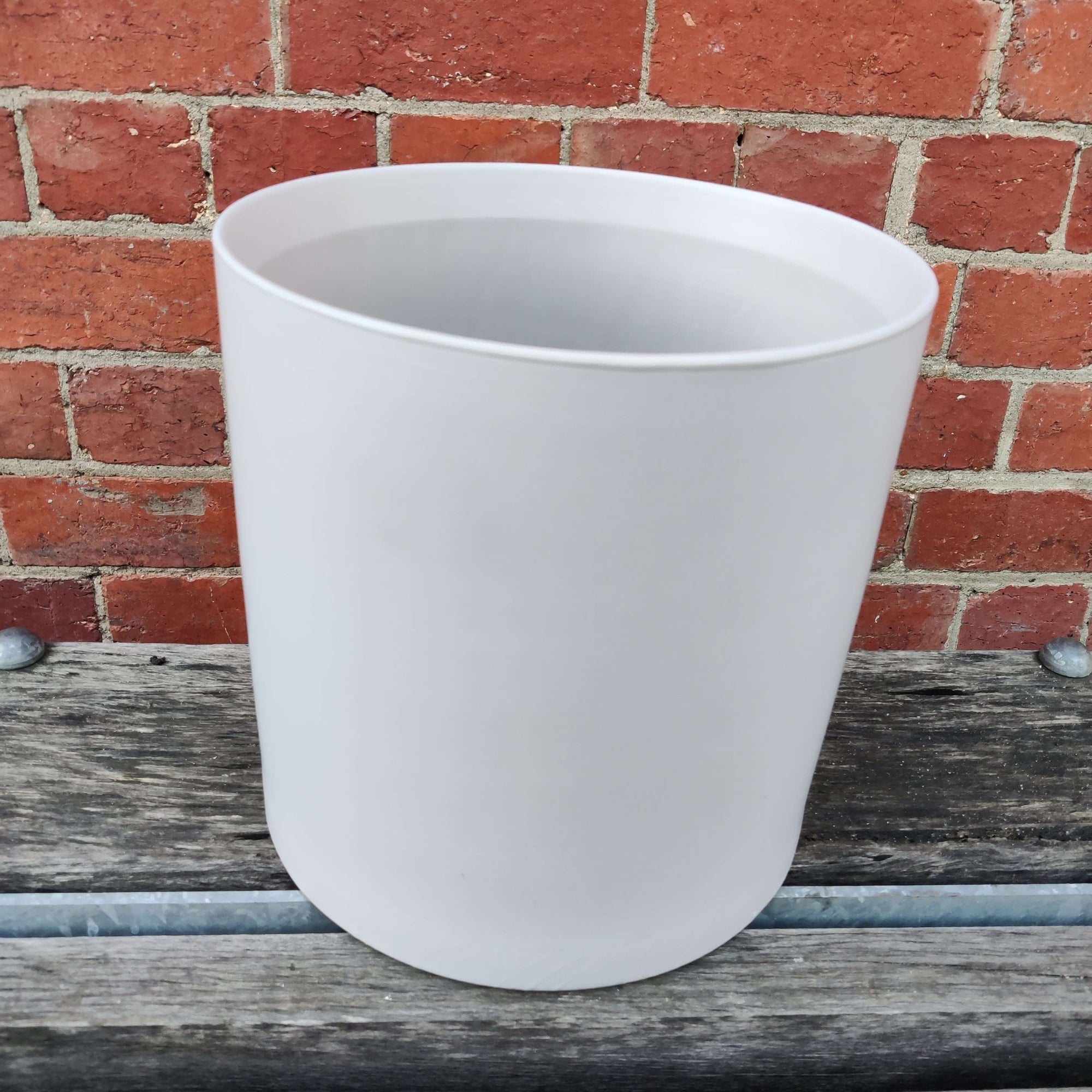 Thin rim ceramic pot - grey Folia House